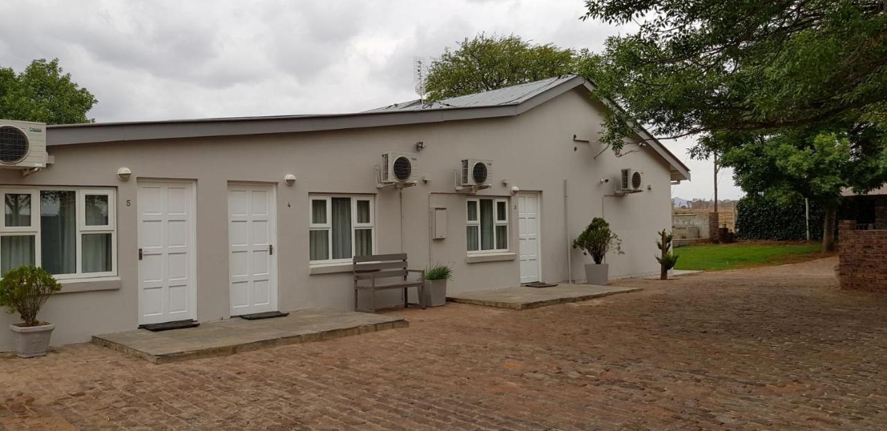 Aloes Guest House 62 On Meintjies Middelburg  Εξωτερικό φωτογραφία