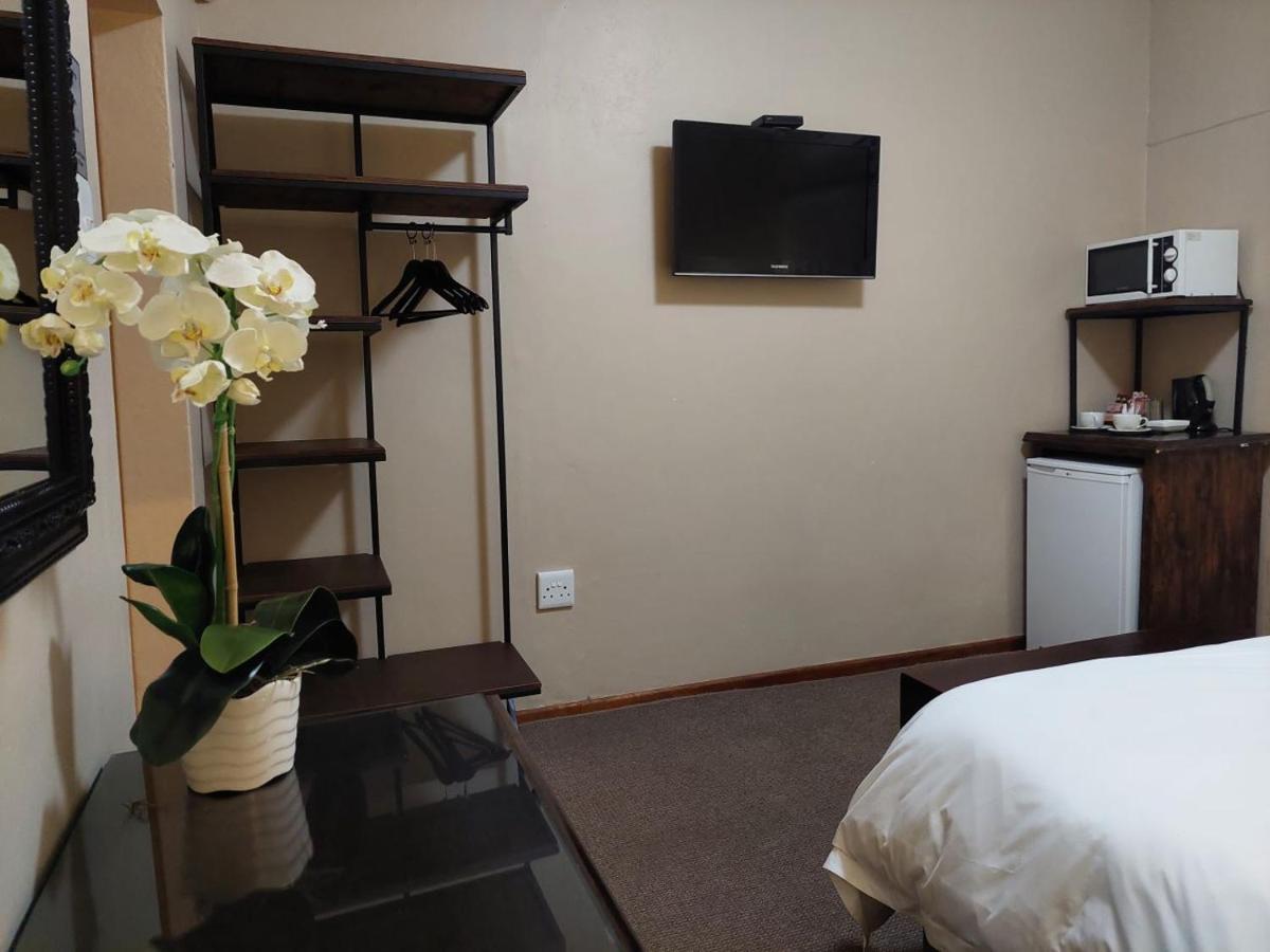 Aloes Guest House 62 On Meintjies Middelburg  Εξωτερικό φωτογραφία