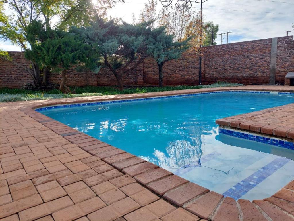 Aloes Guest House 62 On Meintjies Middelburg  Εξωτερικό φωτογραφία